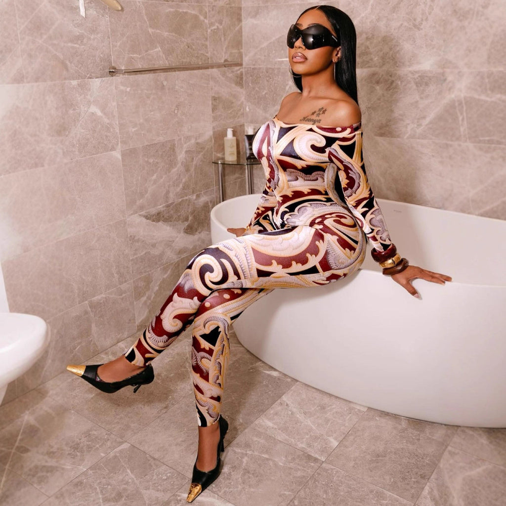 Sexy Damen Off-Shoulder Jumpsuit mit Print – figurbetont & tailliert