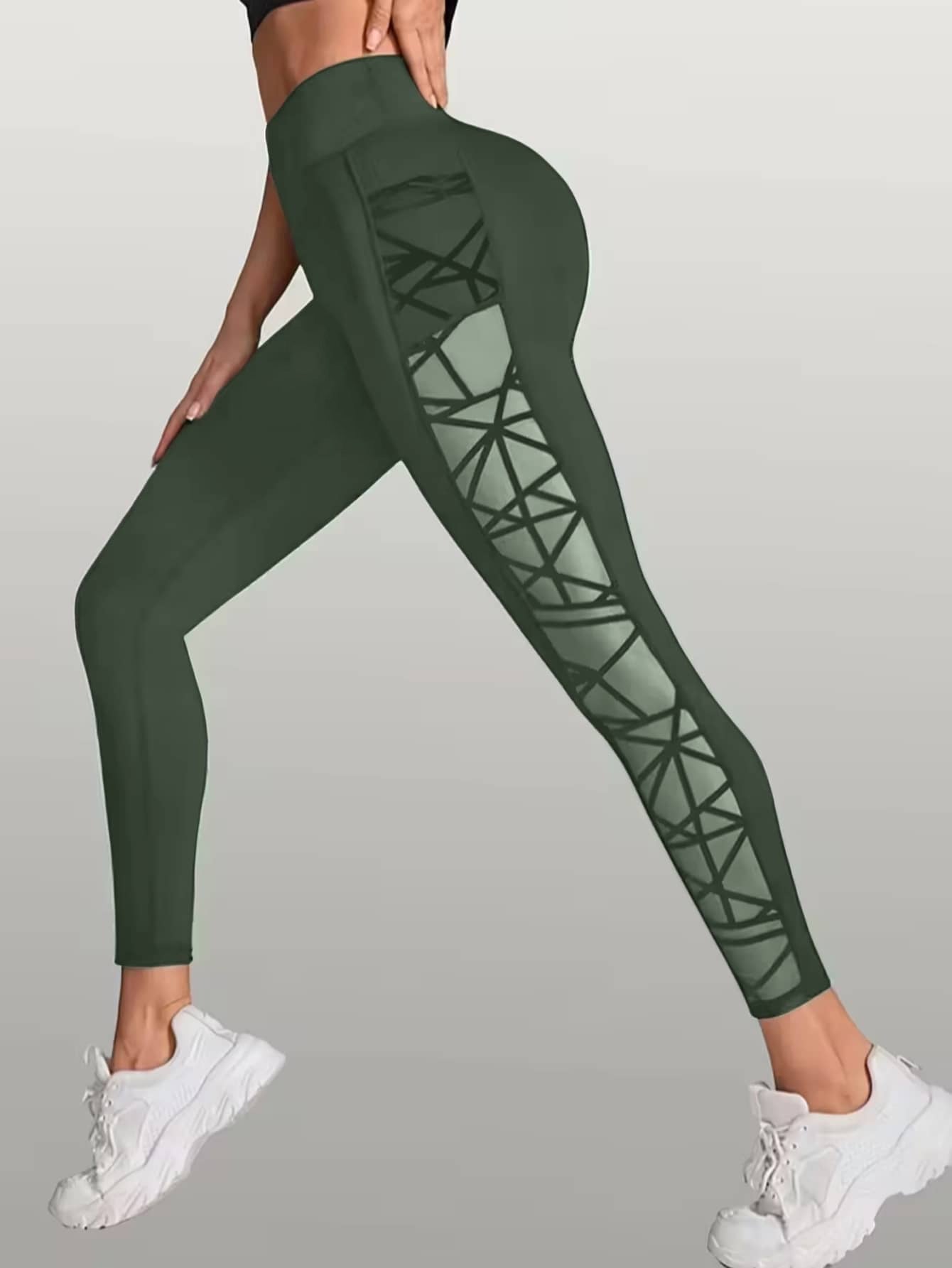 Sportlichi Outdoor-Leggings mit Push-up-Effekt, Mesh-Einsätz und Täsche